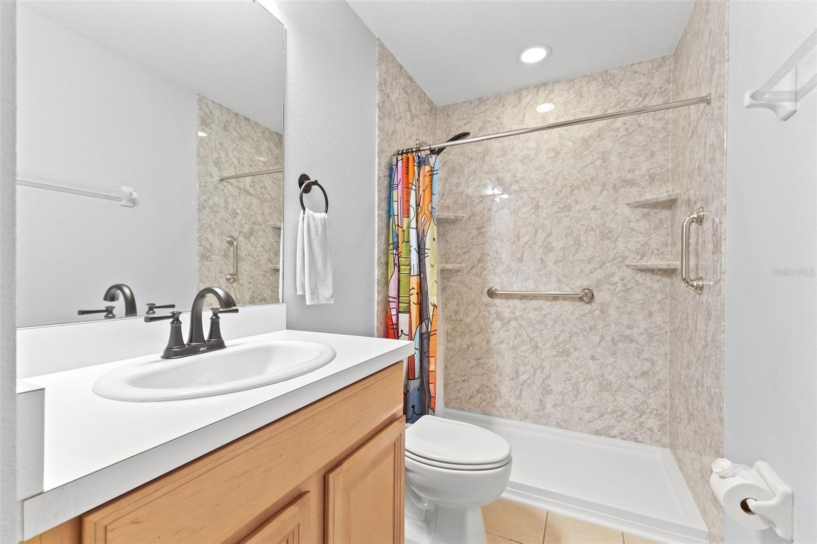 THE TWNHMS AT LIGHTHOUSE COVE VI - Residential