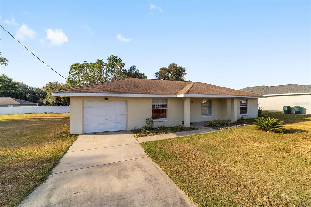 Photo of 15 Cedar Run, Ocala, FL 34472 (MLS # OM714411)