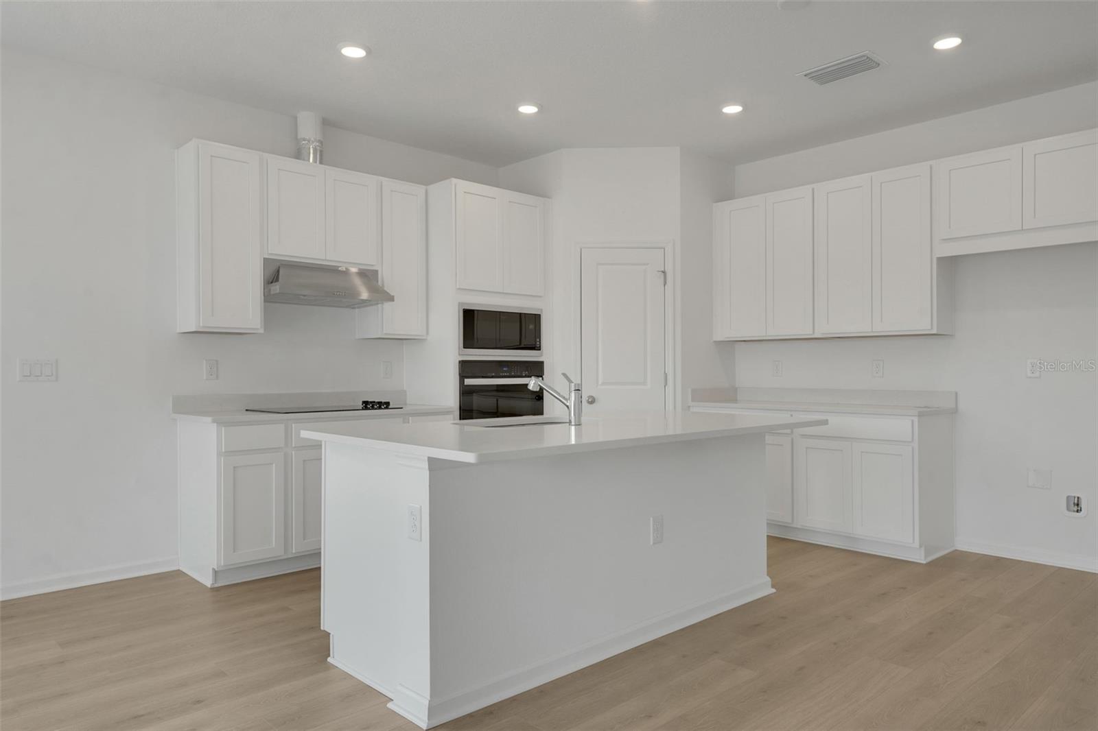 2857 DOOLITTLE STREET