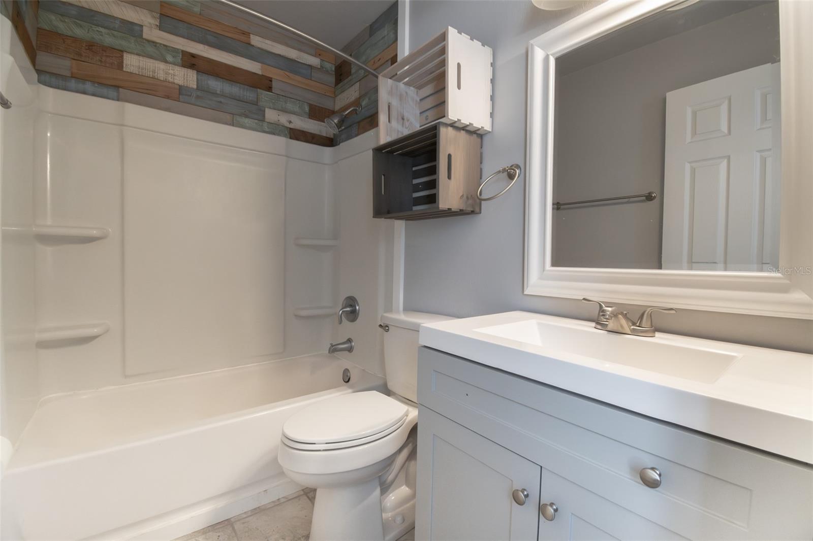 NORTHWOOD PINES UNIT 5 REP - Residential