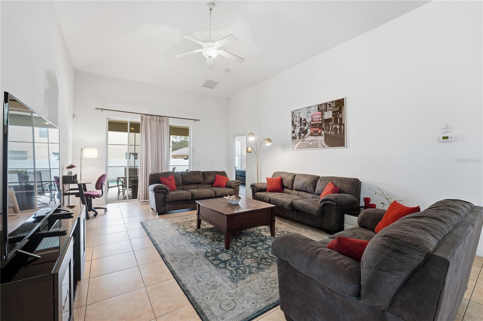 CRYSTAL COVE RESORT - Residential