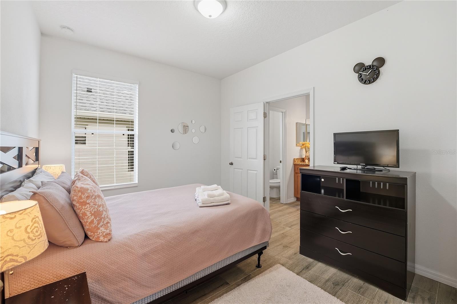 CRYSTAL COVE RESORT - Residential