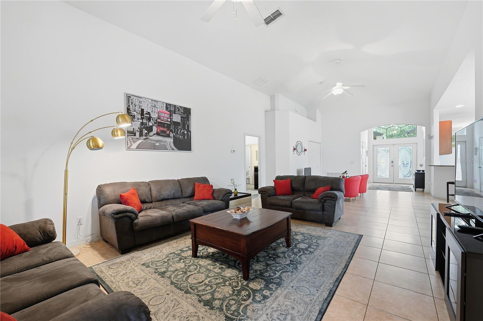 CRYSTAL COVE RESORT - Residential