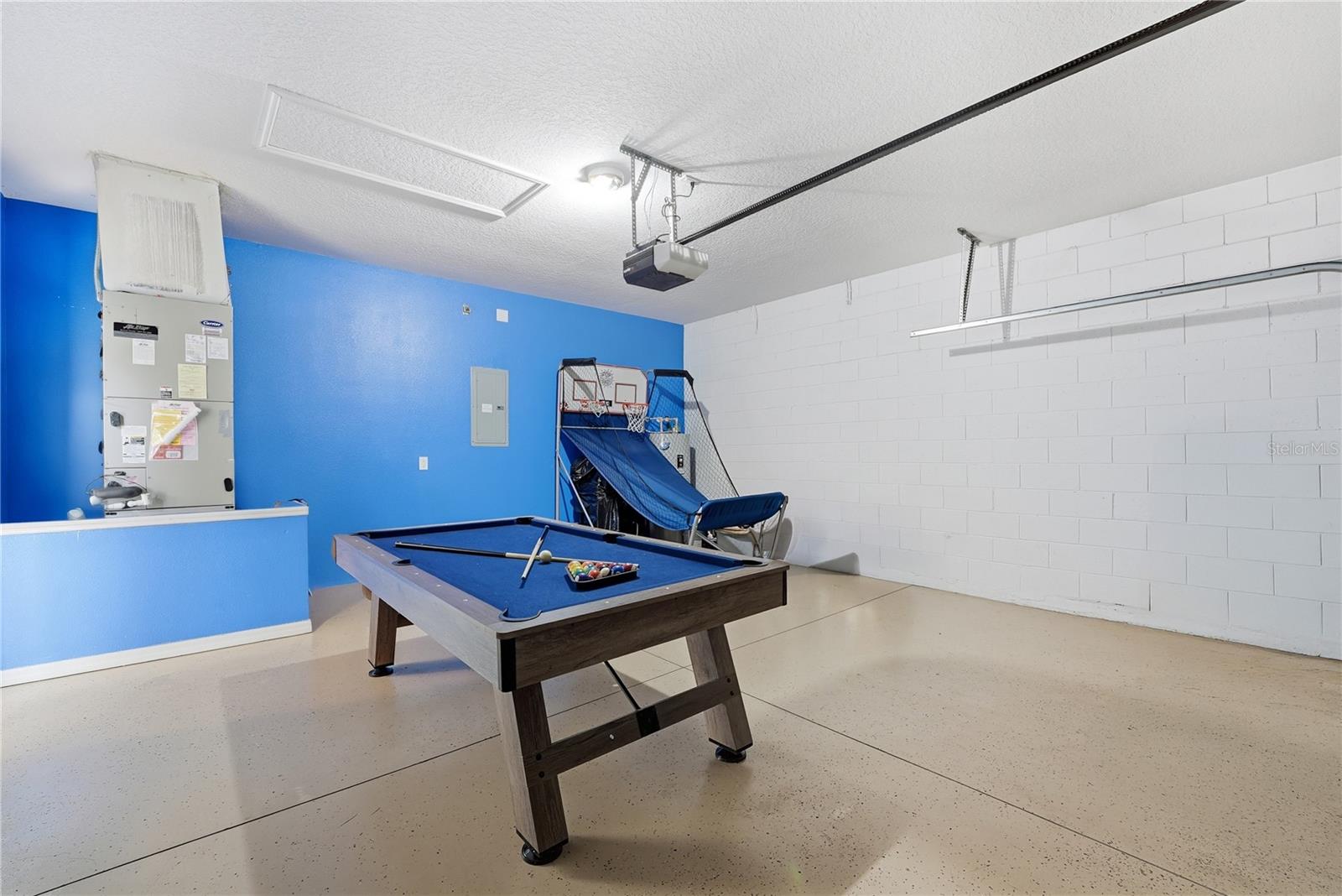 CRYSTAL COVE RESORT - Residential