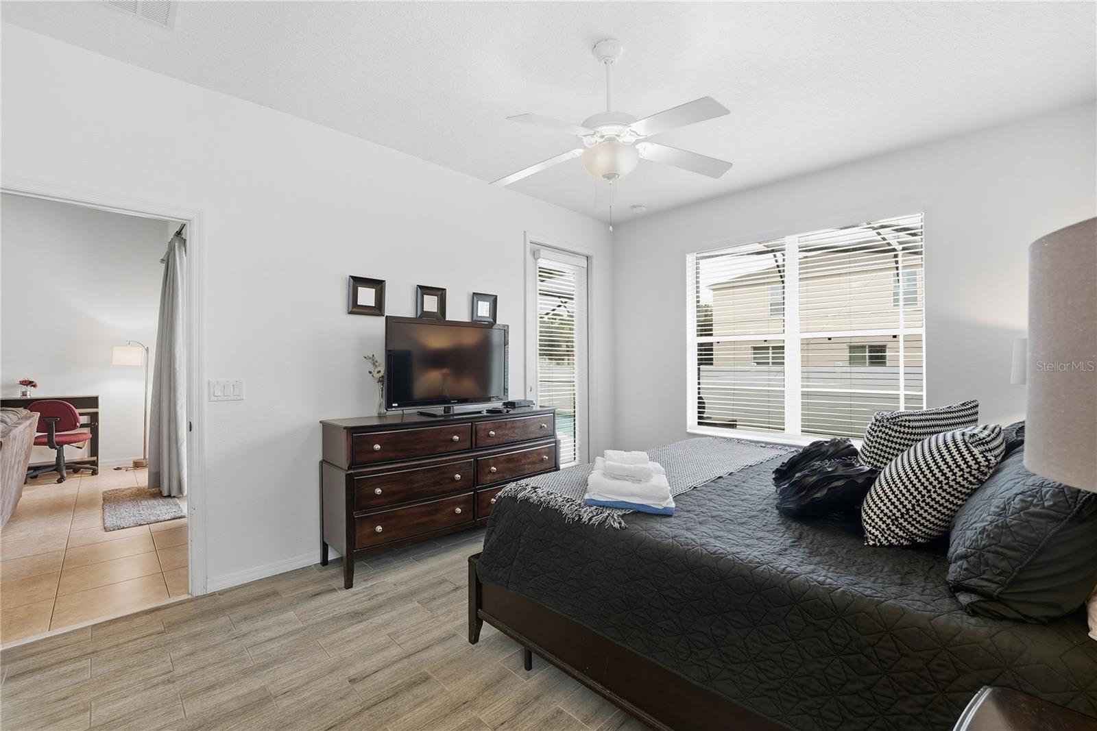 CRYSTAL COVE RESORT - Residential