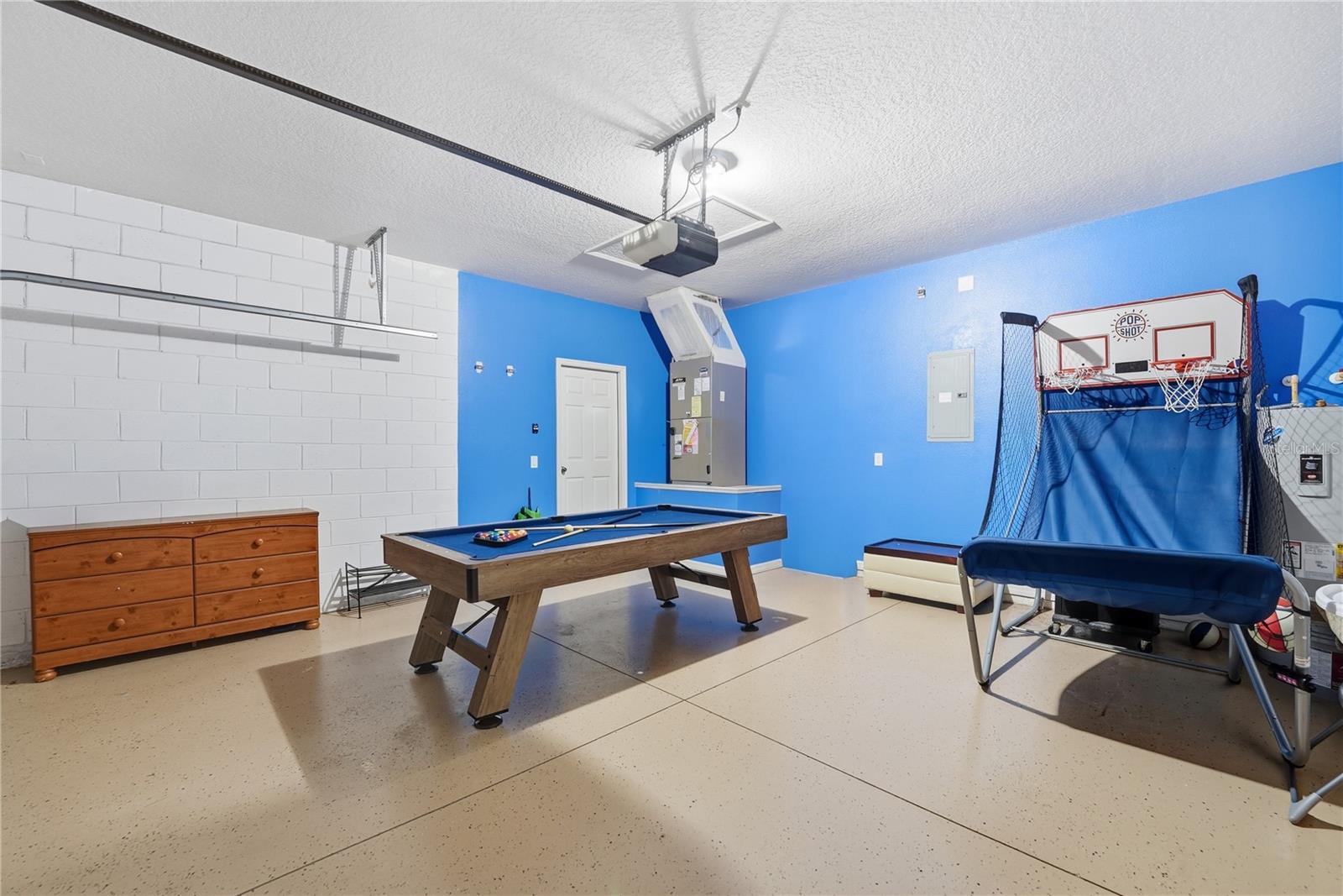 CRYSTAL COVE RESORT - Residential