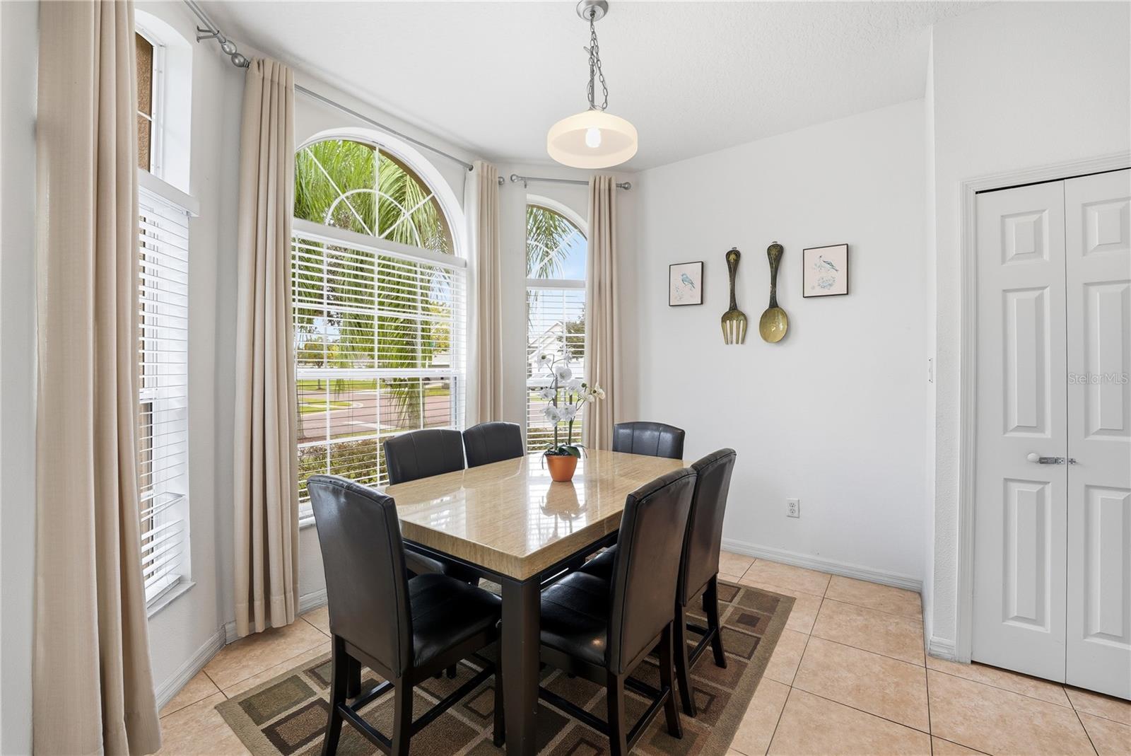 CRYSTAL COVE RESORT - Residential