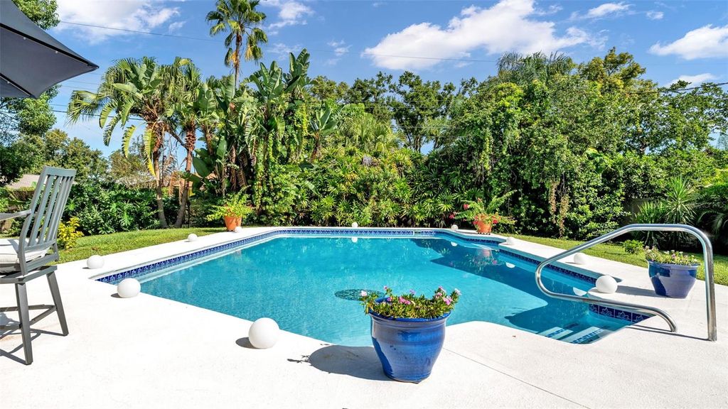 Photo of 1722 High Point Drive, Lakeland, FL 33813 (MLS # L4956119)