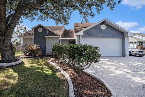 Photo of 2013 Shadow Pine Drive, Brandon, FL 33511 (MLS # TB8438064)