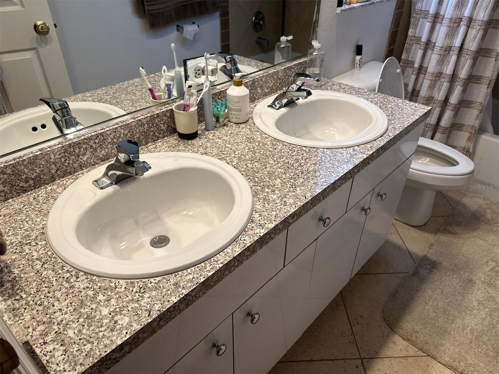 0000 - NOT PART OF A SUBDIVISION - Residential Income