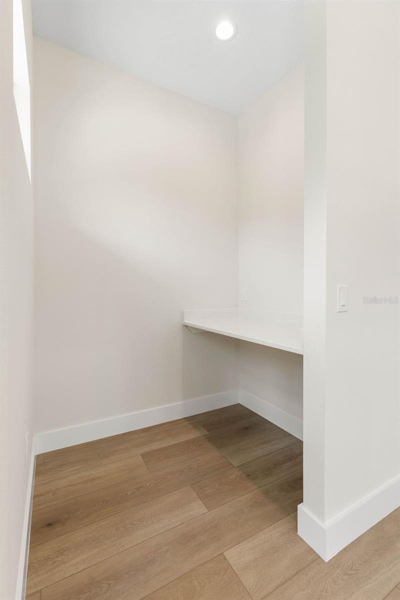 HARBOR VILLAGE MARINA - Residential