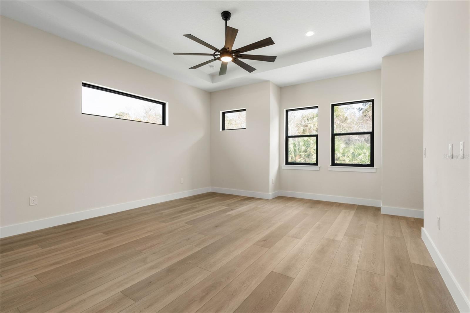 HARBOR VILLAGE MARINA - Residential