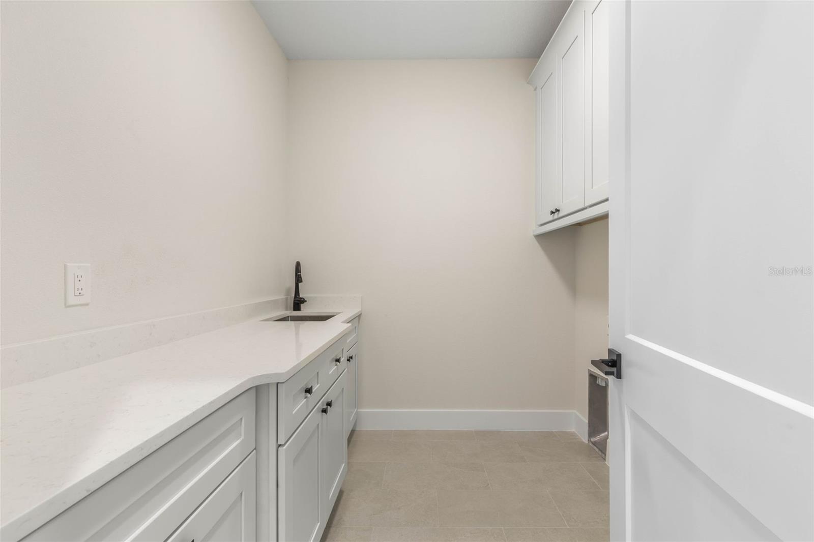 HARBOR VILLAGE MARINA - Residential