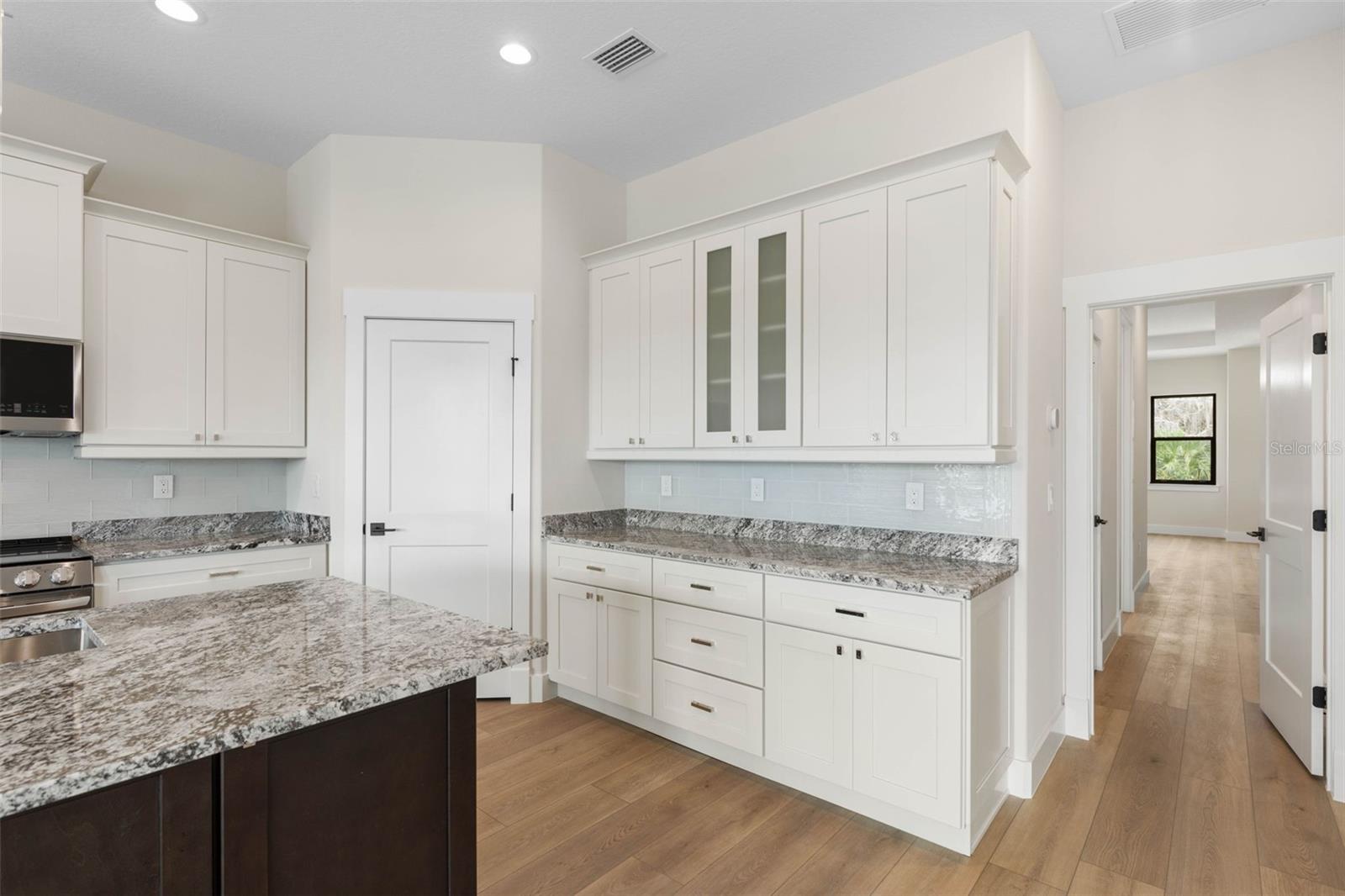 HARBOR VILLAGE MARINA - Residential