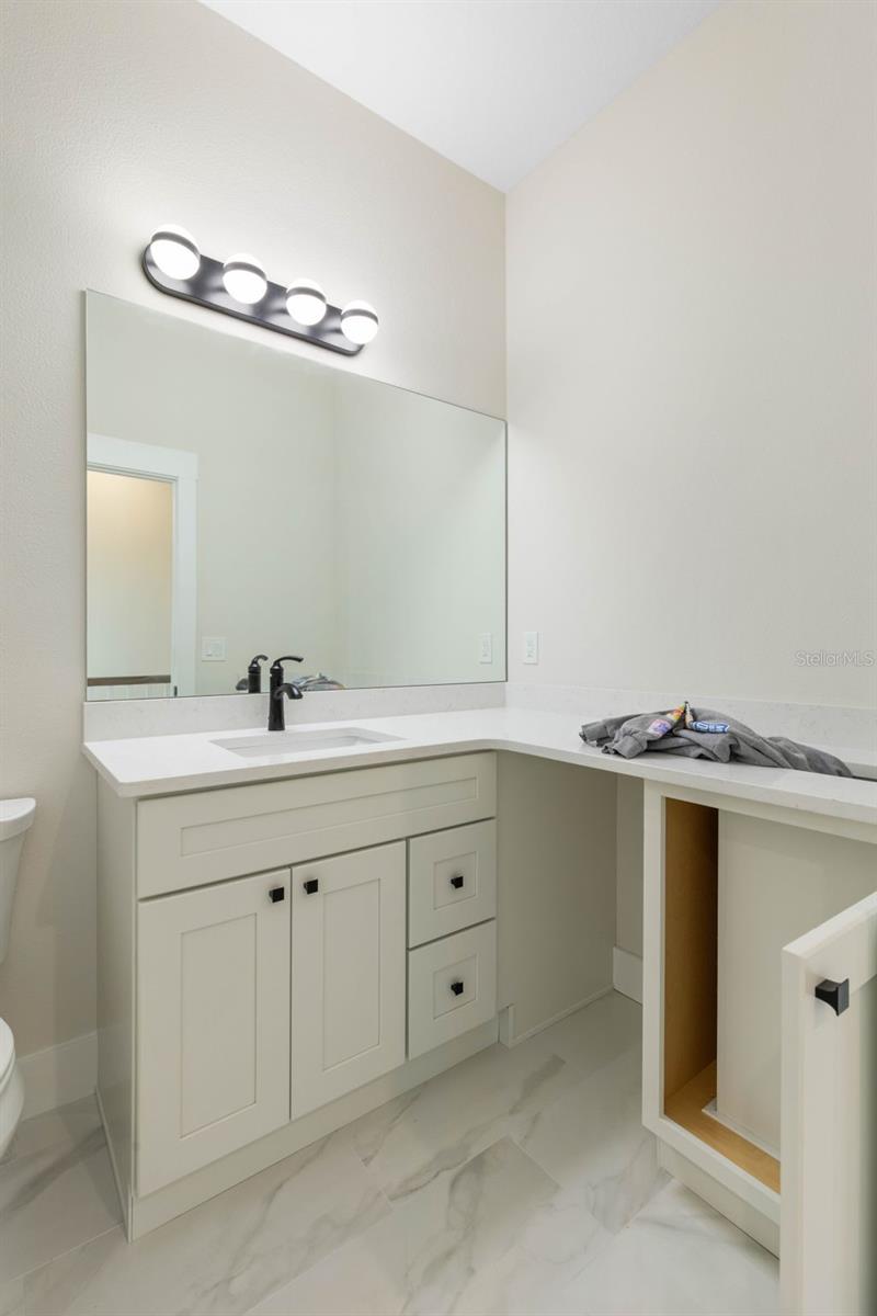 HARBOR VILLAGE MARINA - Residential