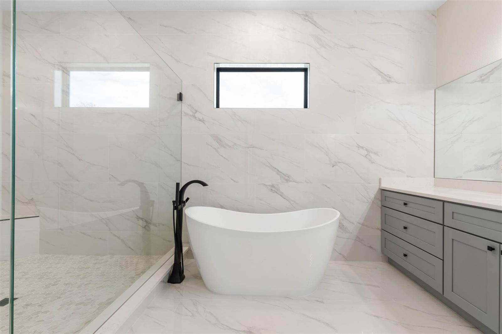 HARBOR VILLAGE MARINA - Residential