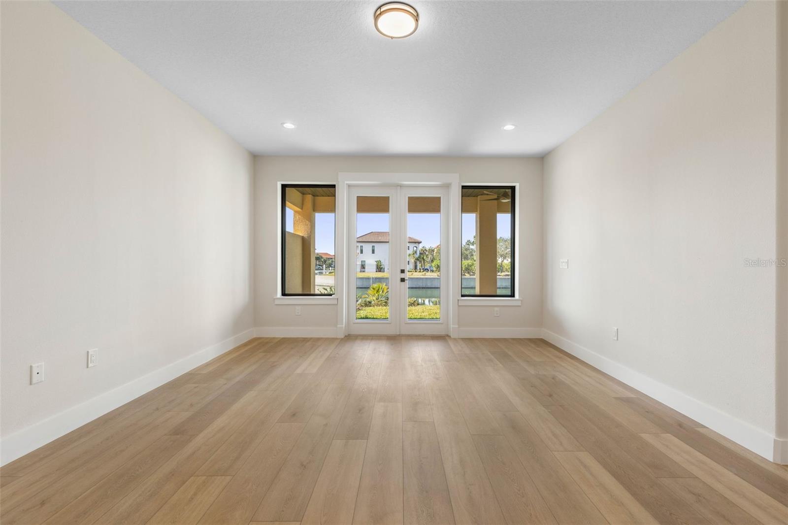 HARBOR VILLAGE MARINA - Residential