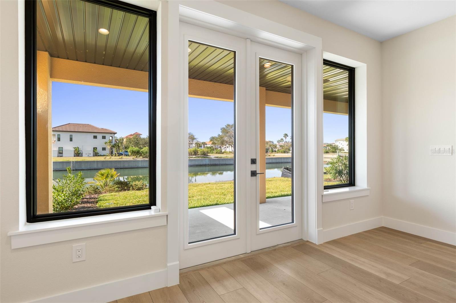 HARBOR VILLAGE MARINA - Residential