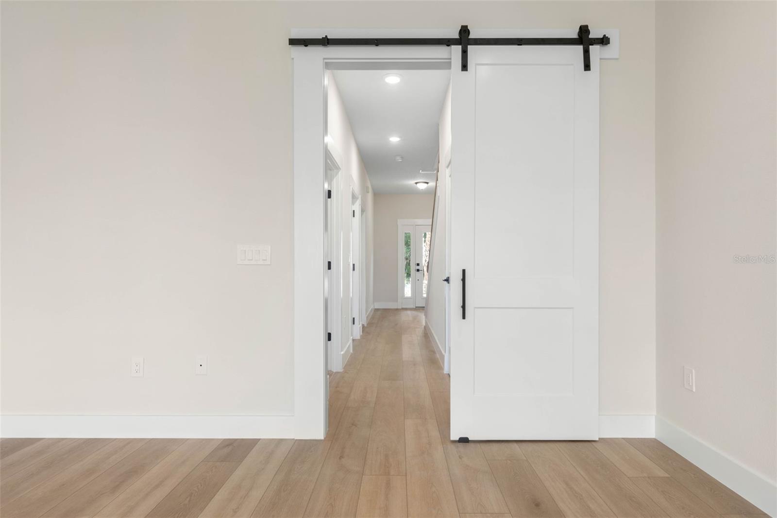 HARBOR VILLAGE MARINA - Residential