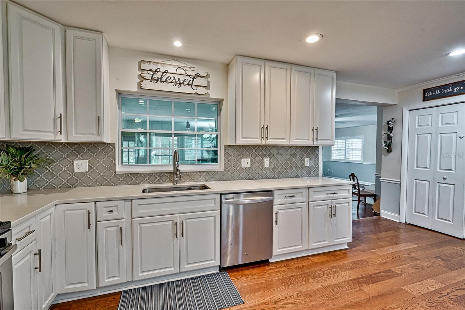 SUNNINGDALE - Residential