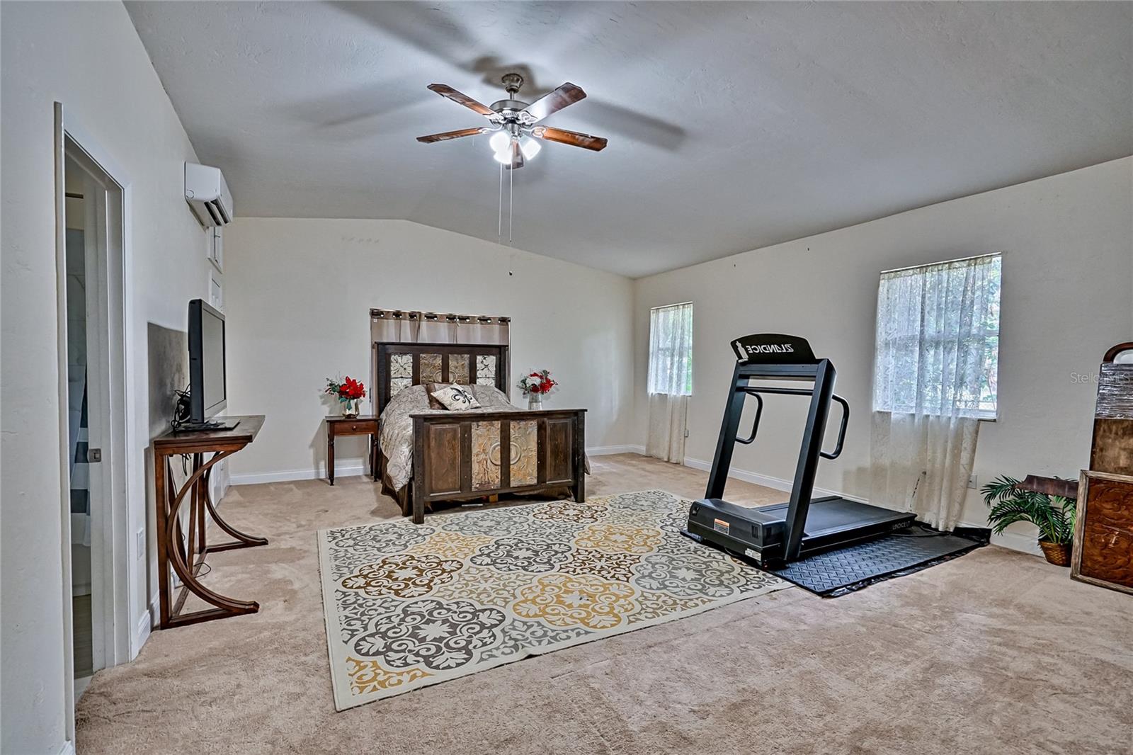 SUNNINGDALE - Residential