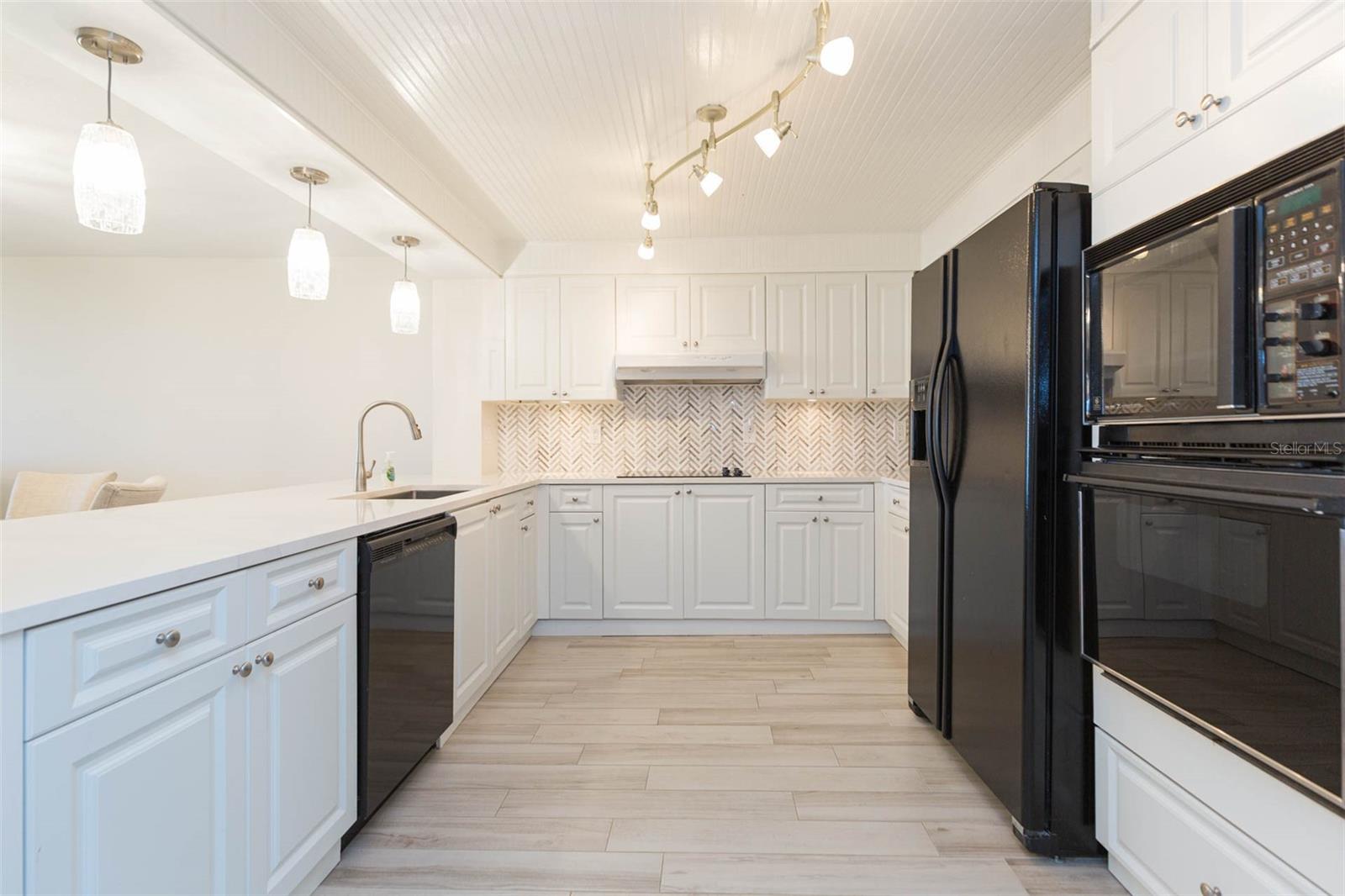 LIDO CONDO - Residential