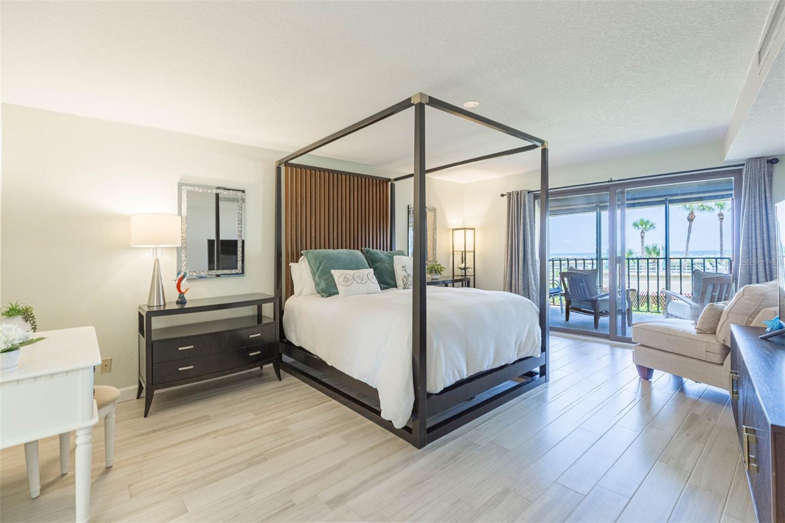 LIDO CONDO - Residential