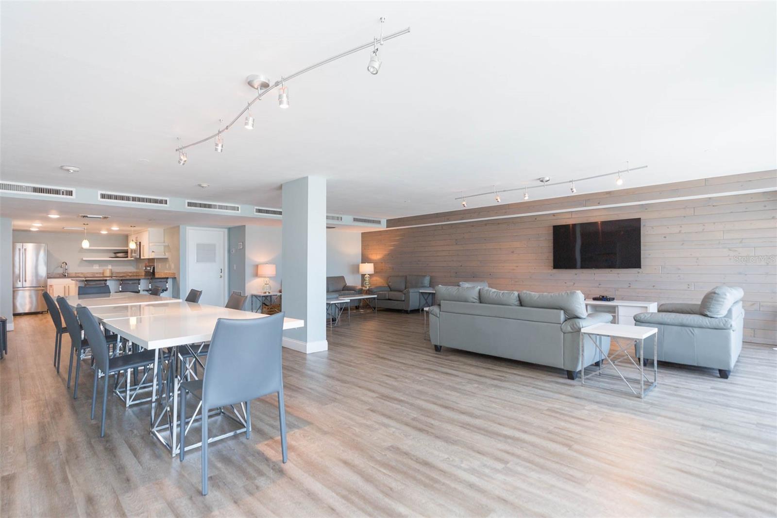LIDO CONDO - Residential
