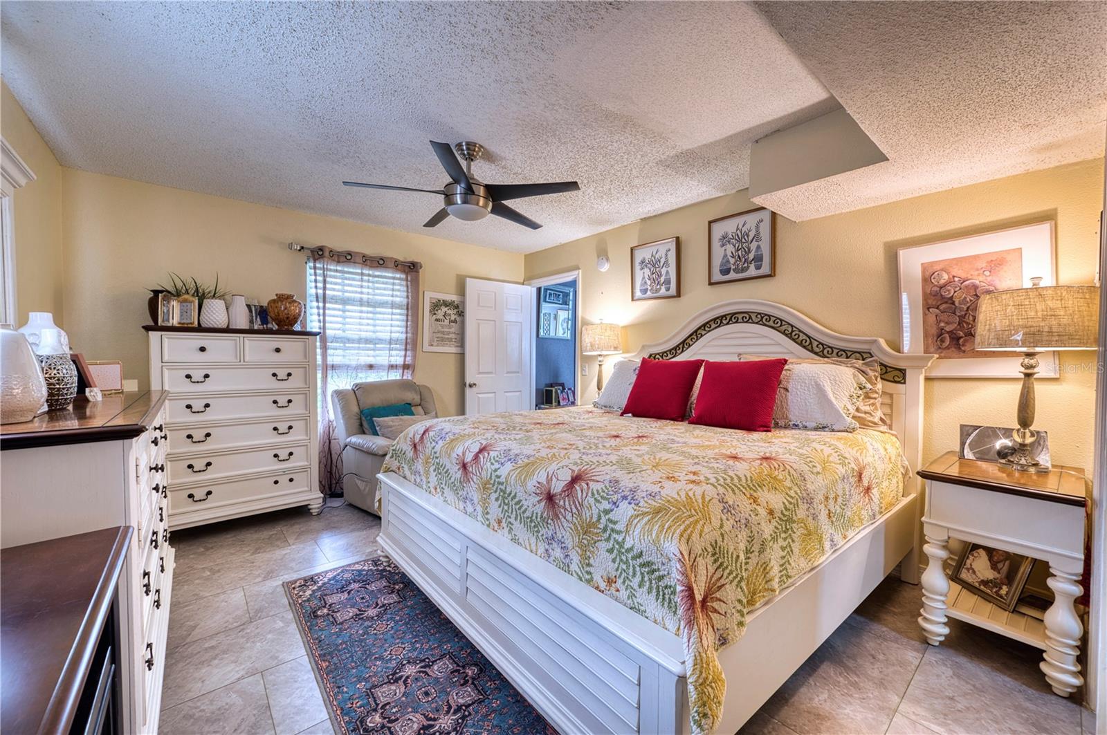 LAKE SARASOTA UNIT 11 - Residential