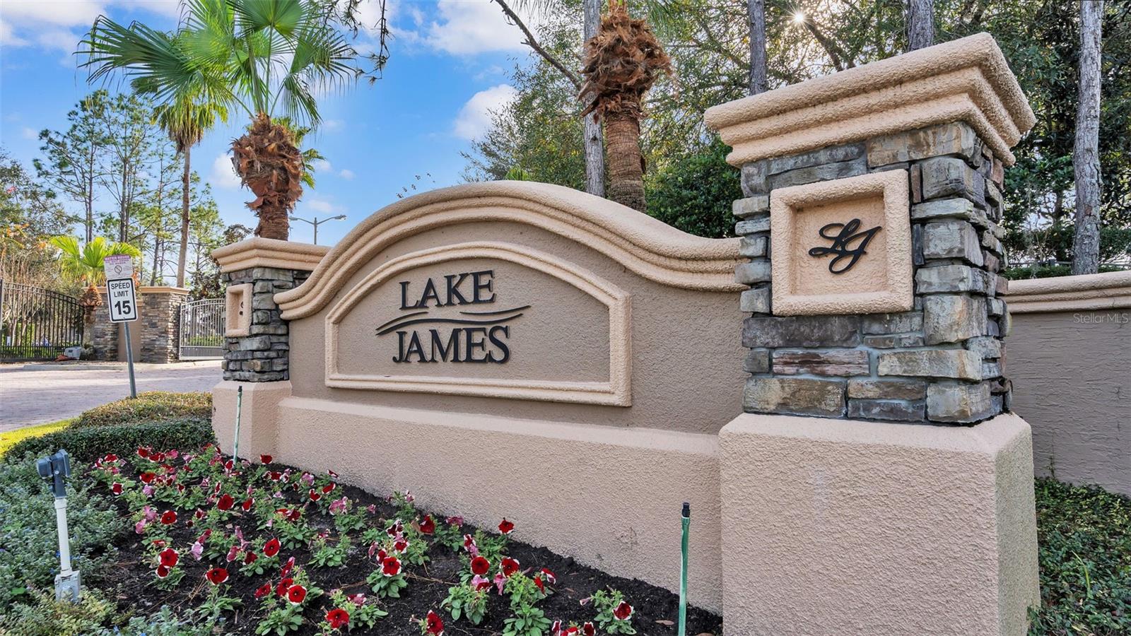 LAKE JAMES PH 4 - Residential