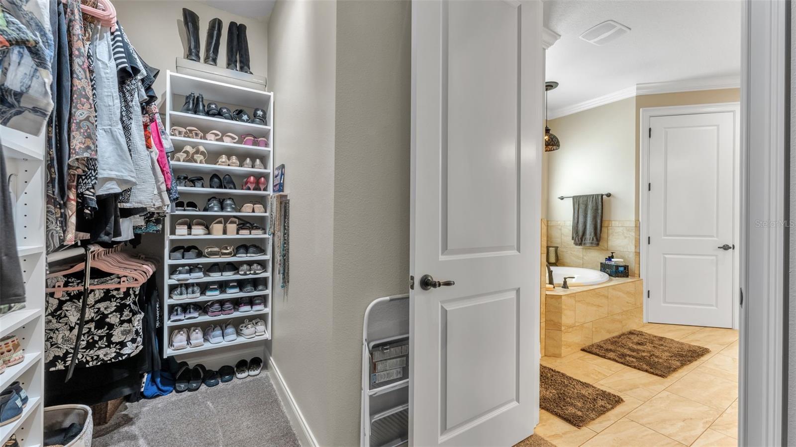 LAKE JAMES PH 4 - Residential