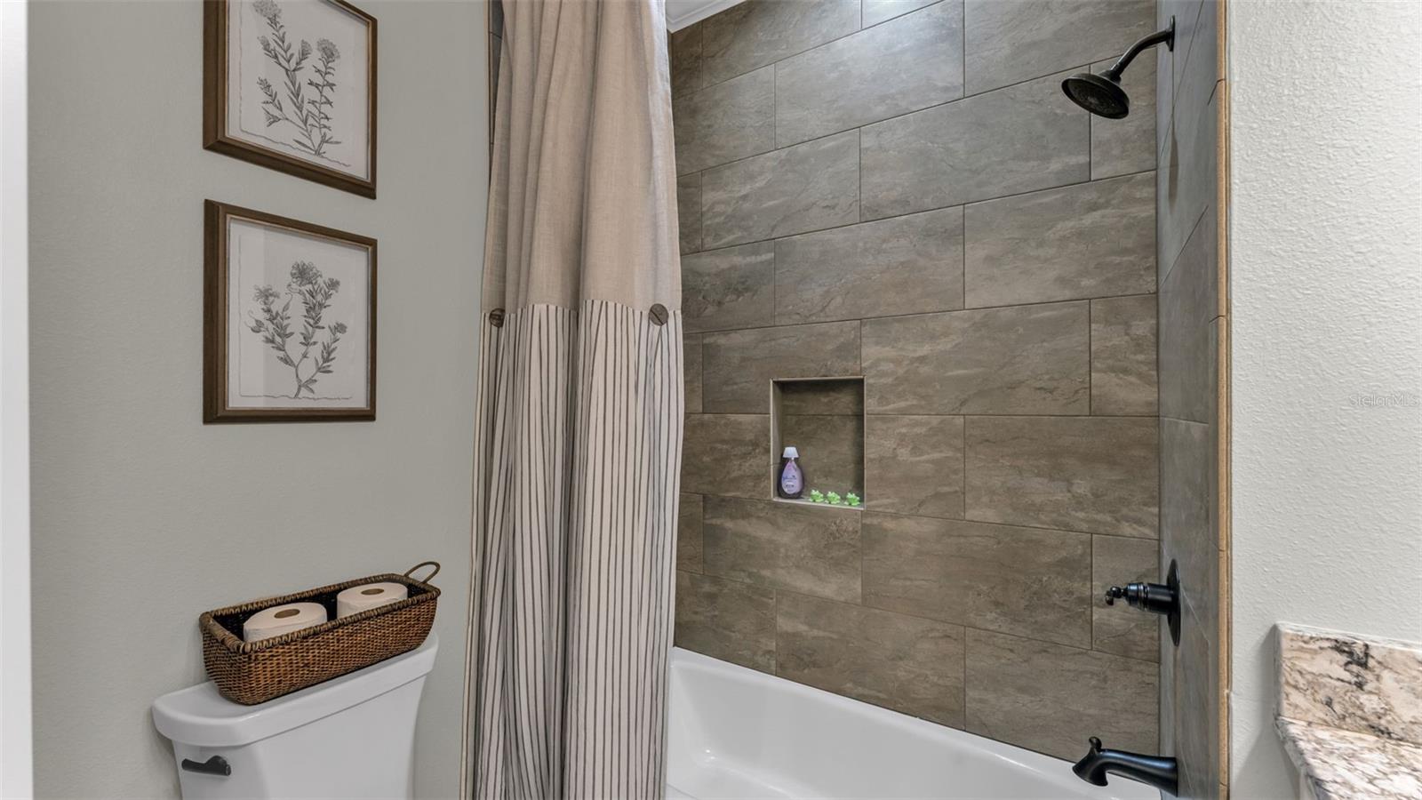 LAKE JAMES PH 4 - Residential