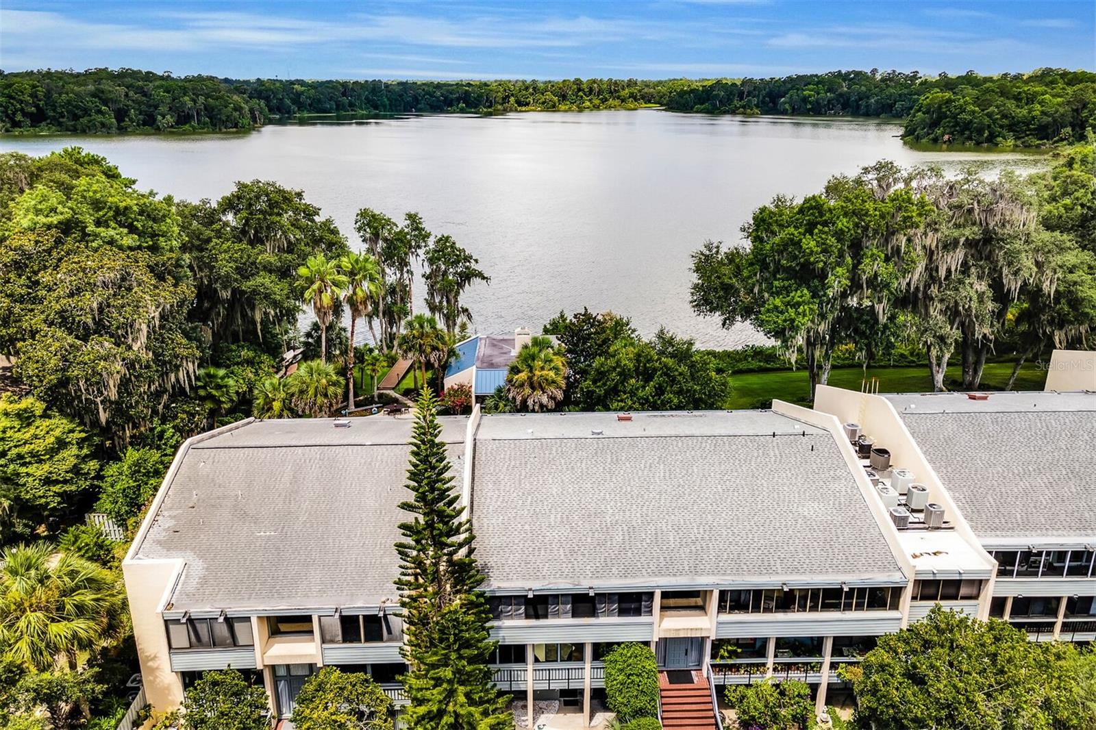 2614 SW 14TH DRIVE 2614