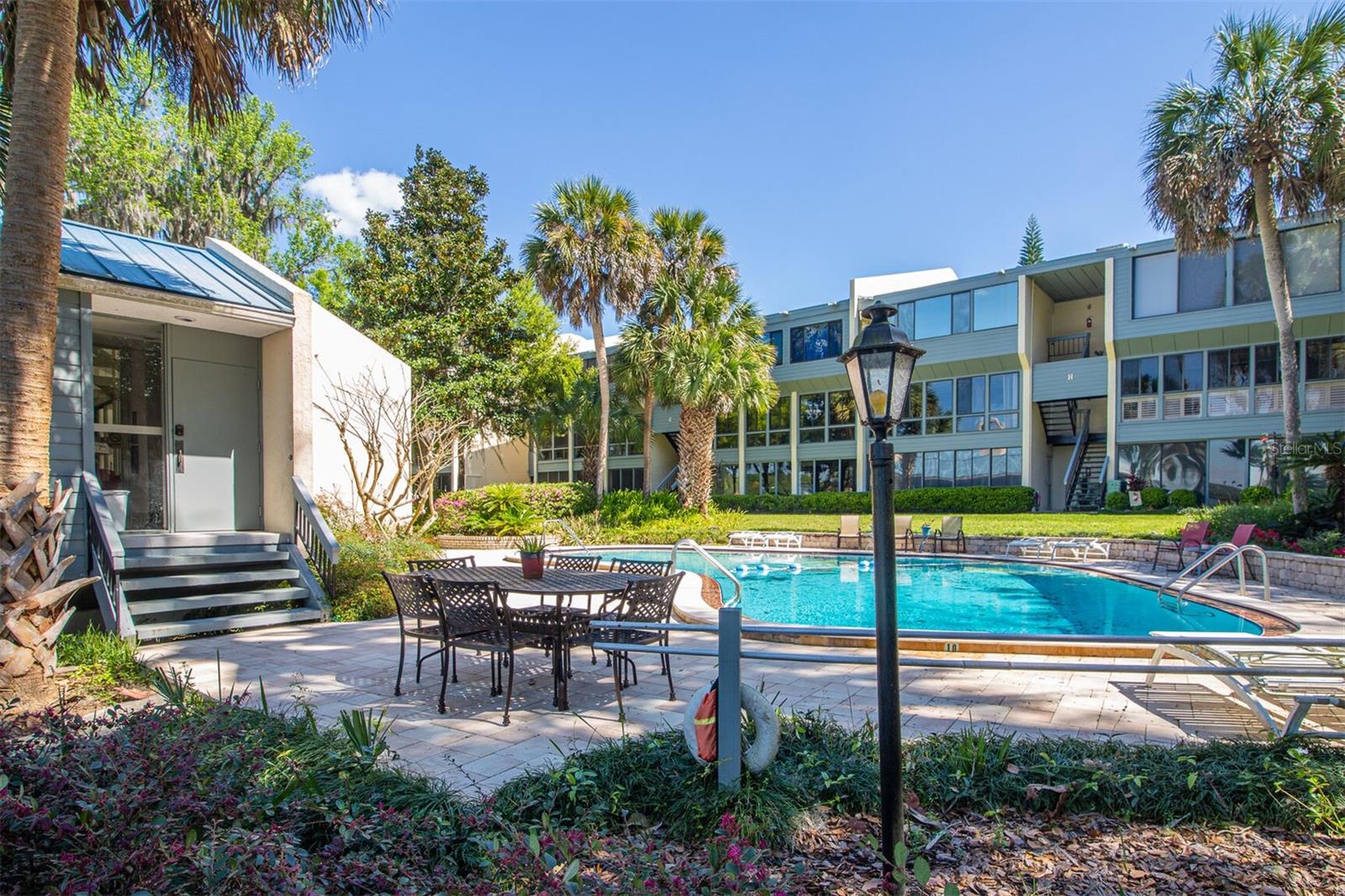2614 SW 14TH DRIVE 2614