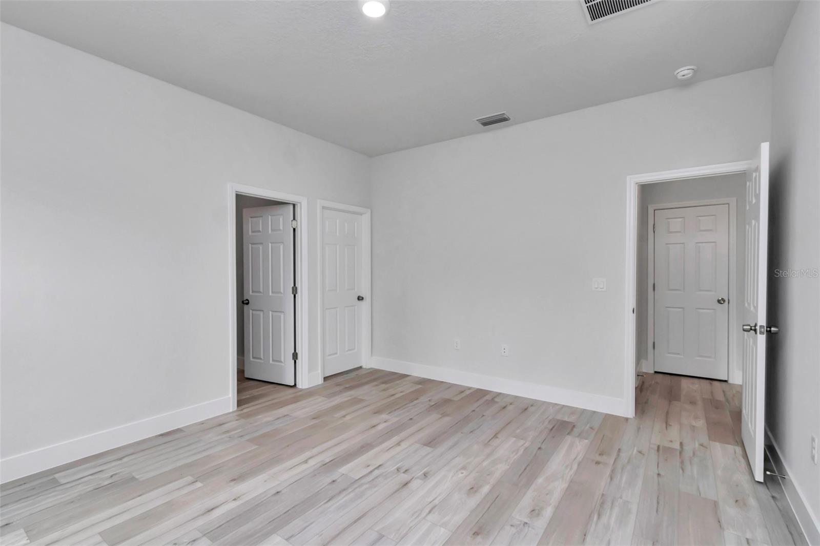 CITRUS SPGS UNIT 07 - Residential Lease