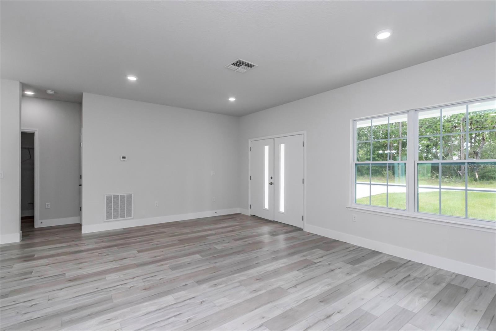 CITRUS SPGS UNIT 07 - Residential Lease