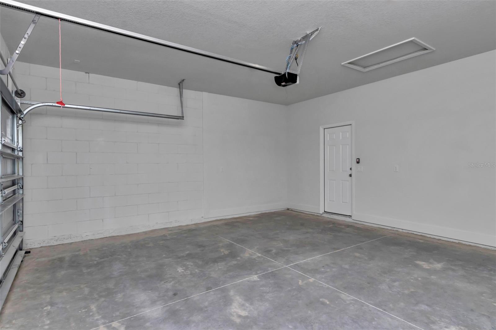 CITRUS SPGS UNIT 07 - Residential Lease