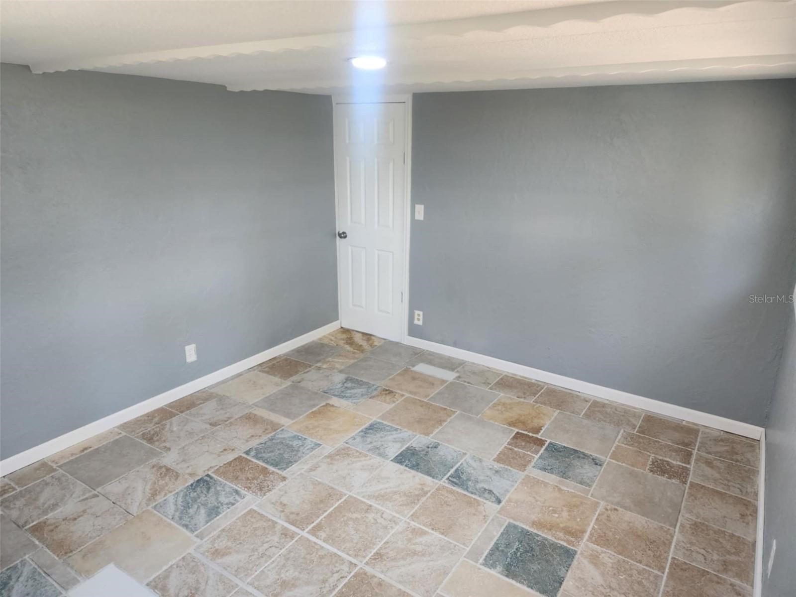 RIVER LAKES MANOR UNIT 03 - Residential