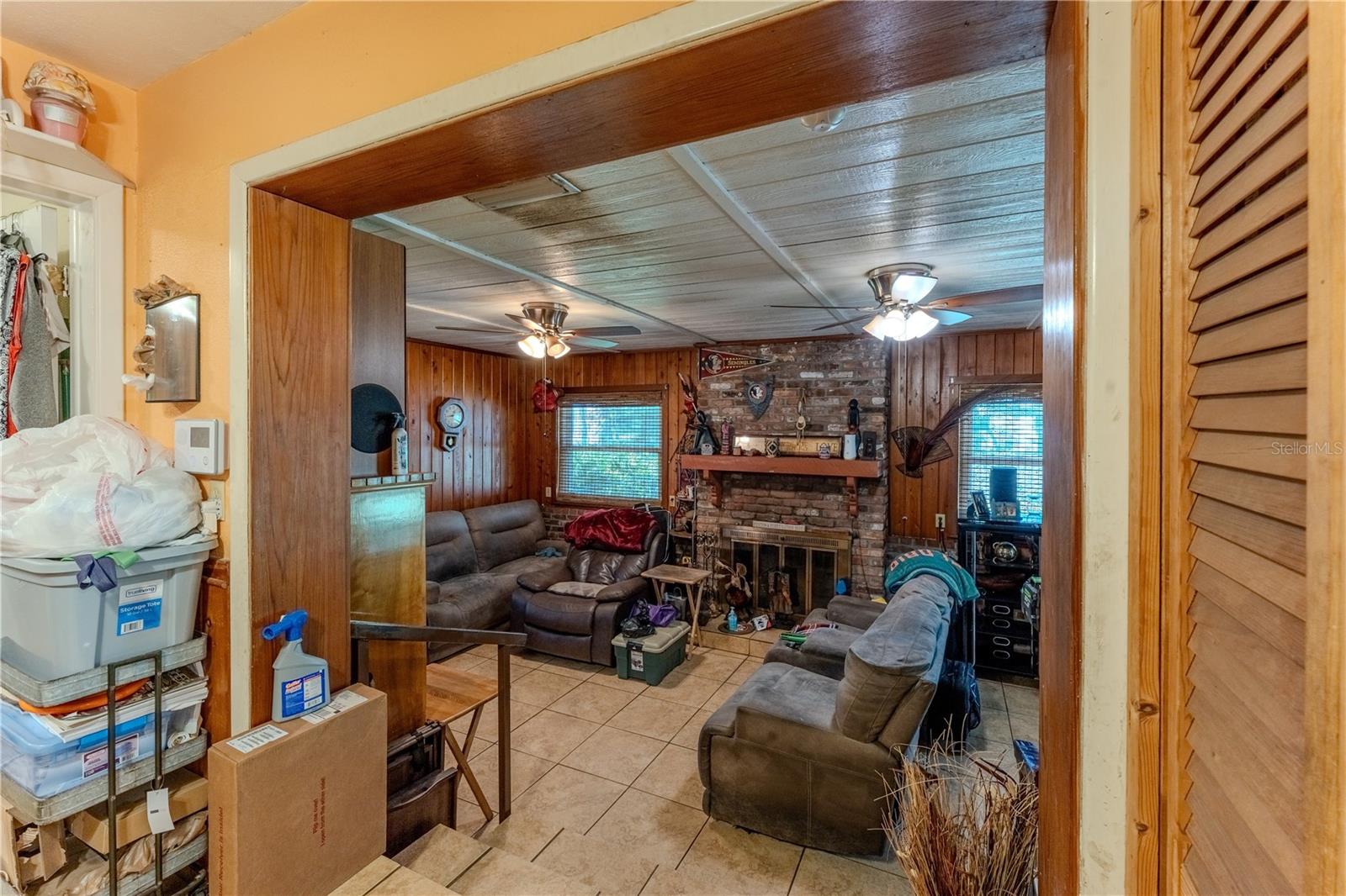 SHELTERING PINES RANCHES - Residential