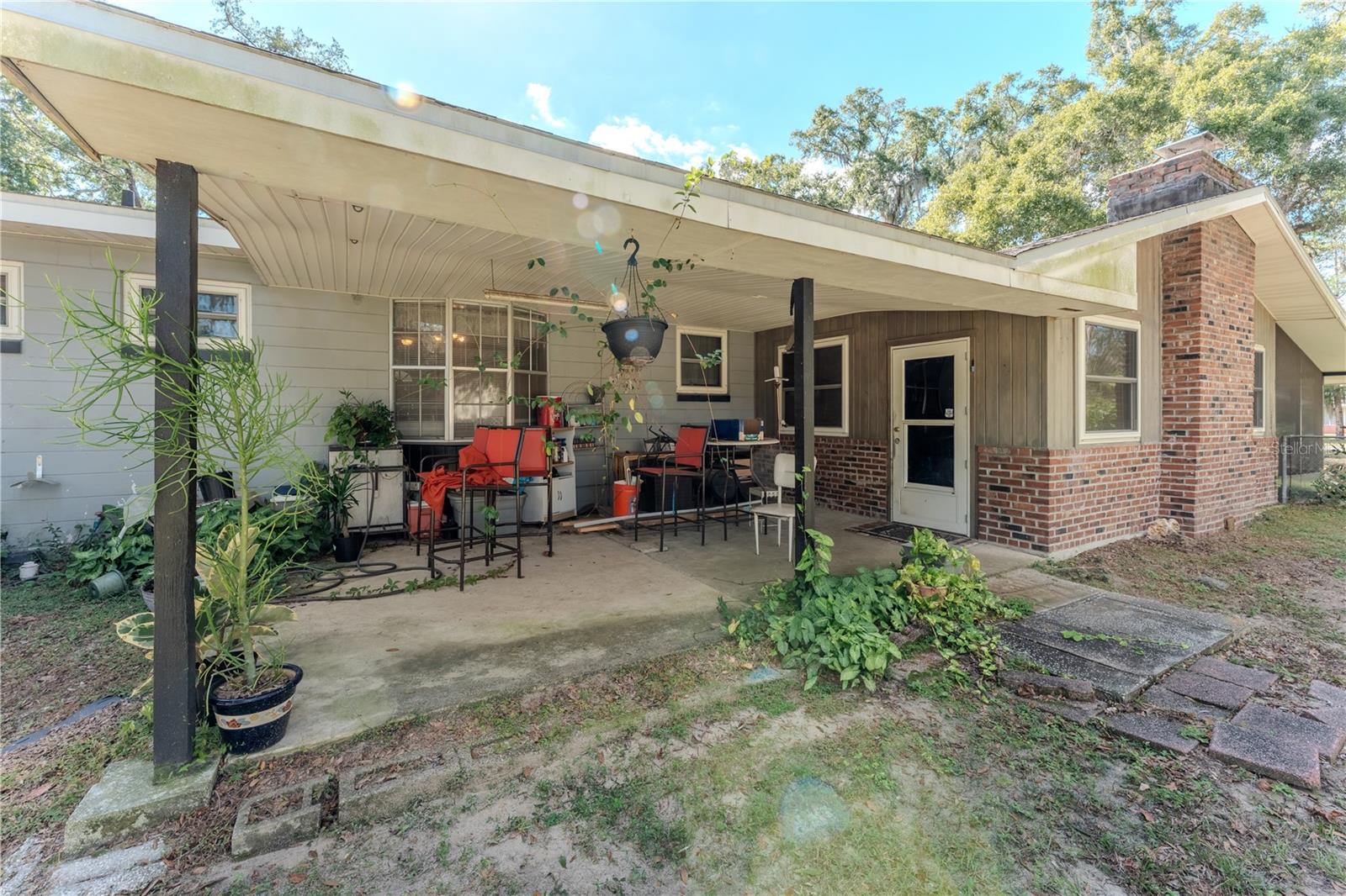 SHELTERING PINES RANCHES - Residential