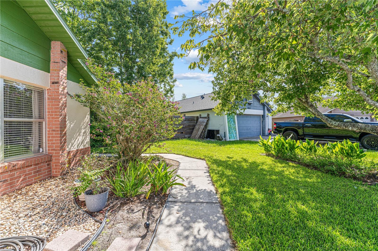 2842 ITHACA COURT