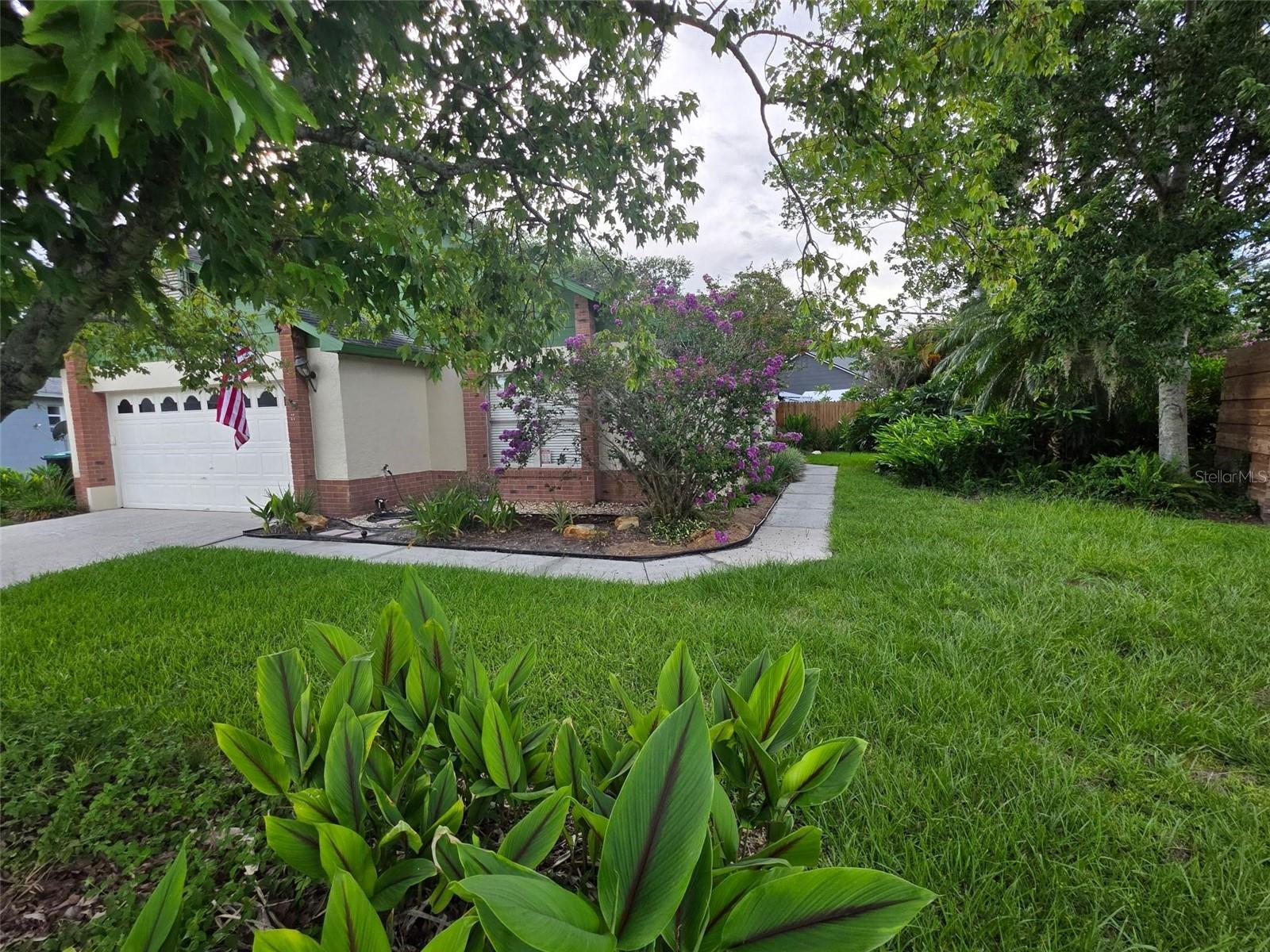 2842 ITHACA COURT