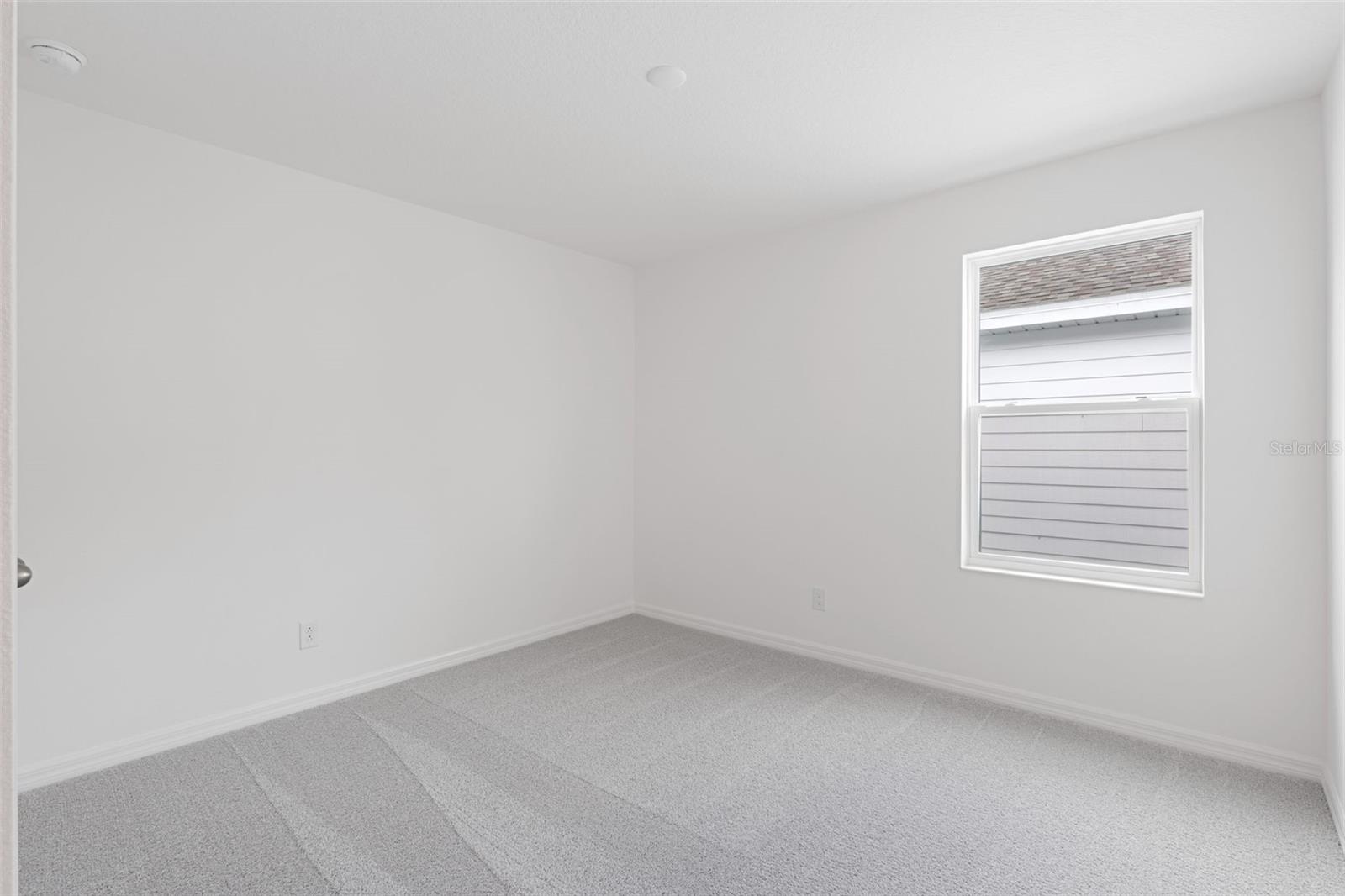 TRINITY LAKES - Residential