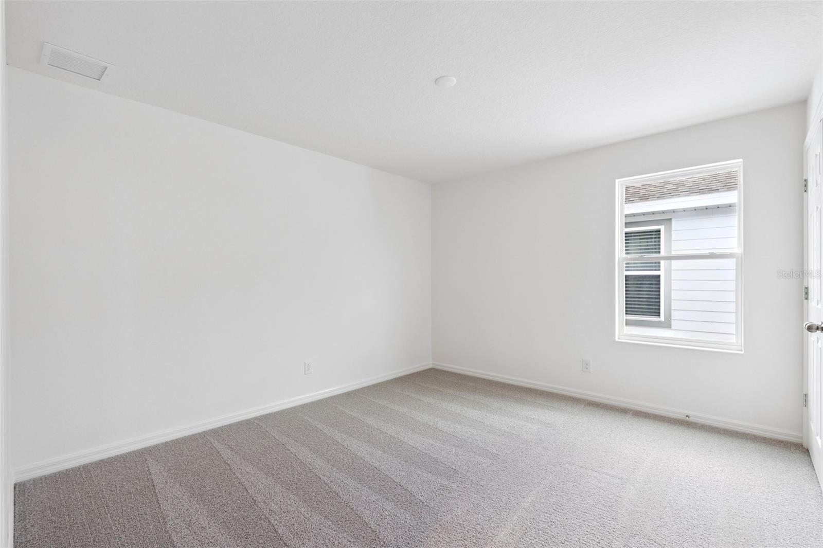 TRINITY LAKES - Residential