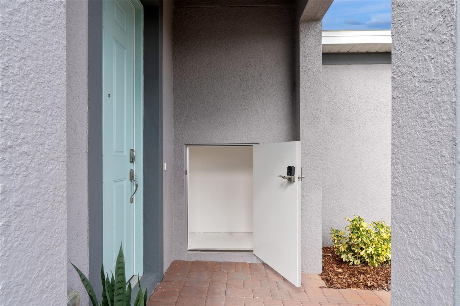 TRINITY LAKES - Residential