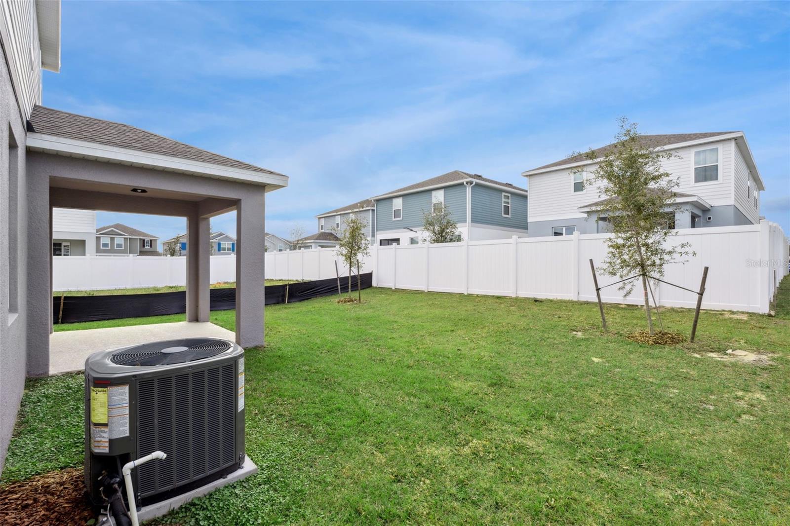 TRINITY LAKES - Residential