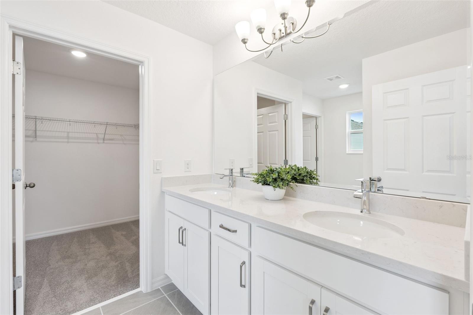 TRINITY LAKES - Residential