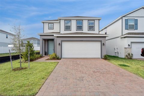 Photo of 7028 Rolling Leaf Road, Groveland, FL 34736 (MLS # O6373960)