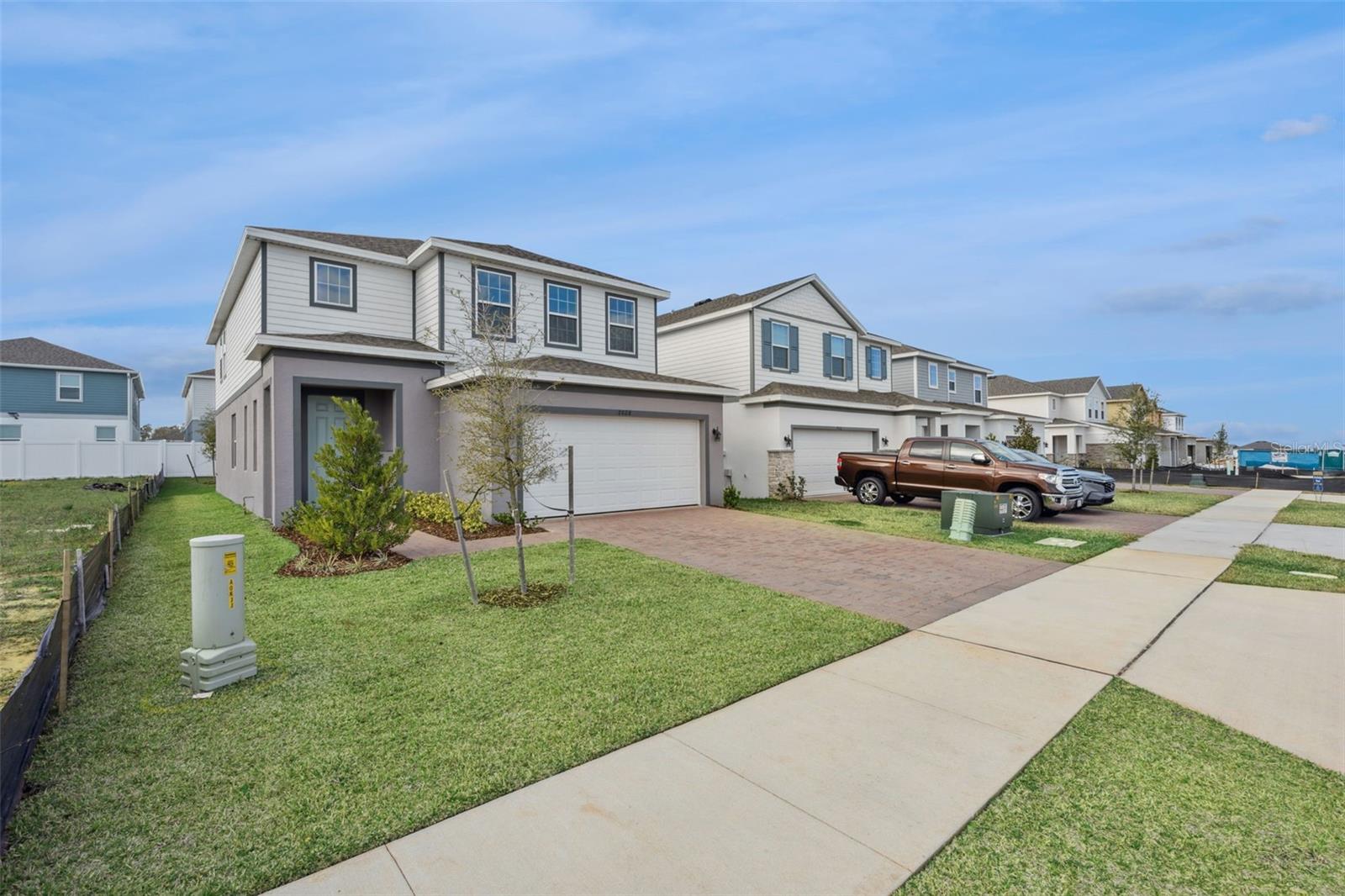 TRINITY LAKES - Residential