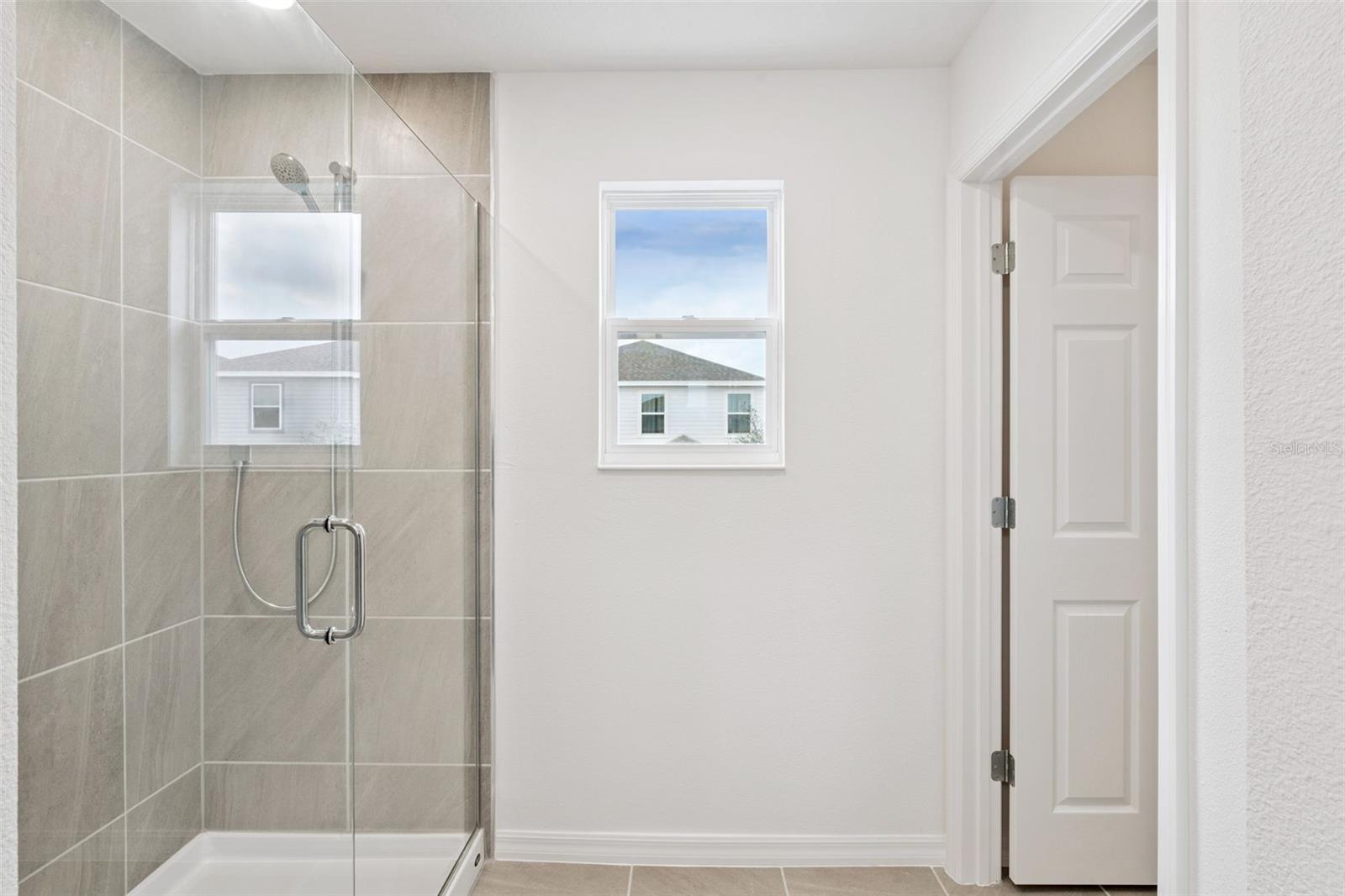 TRINITY LAKES - Residential